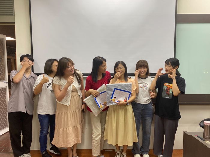113學年度上學期教師節送禮活動圖片